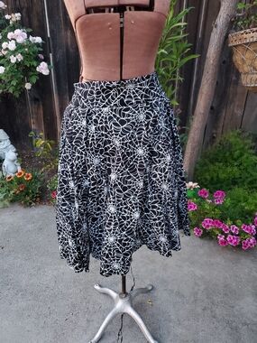 Pinup Couture/laura Barnes California Black & White Spiderweb Circle Skirt